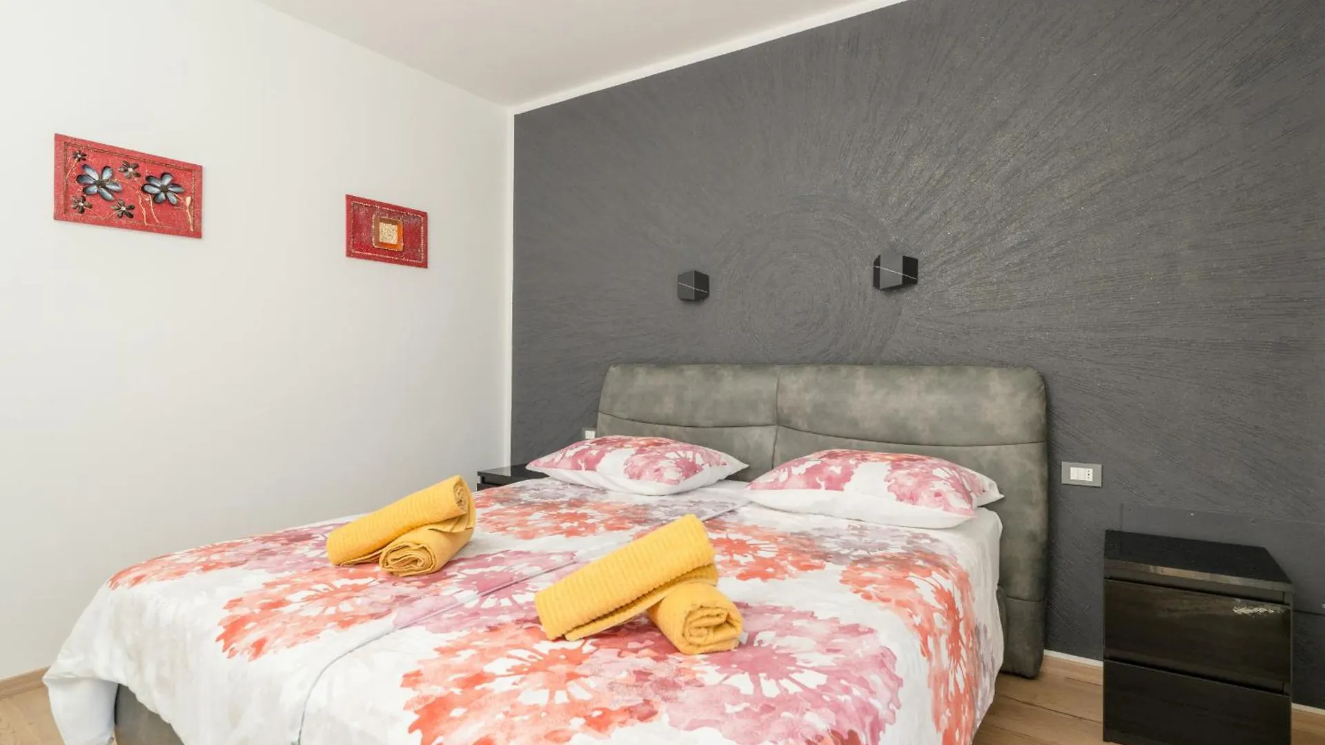 Villa Posidonia Near Pula With Sea View And Surrounded By Olive Trees Krnica