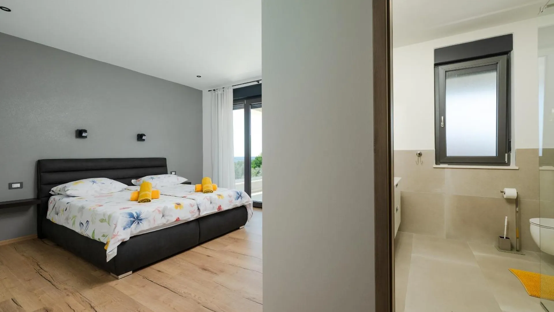 Villa Posidonia Near Pula With Sea View And Surrounded By Olive Trees Krnica